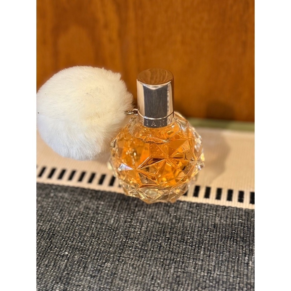 Ari by Ariana Grande Eau de Parfum 1.7 fl oz Perfume with White Pom Pom
